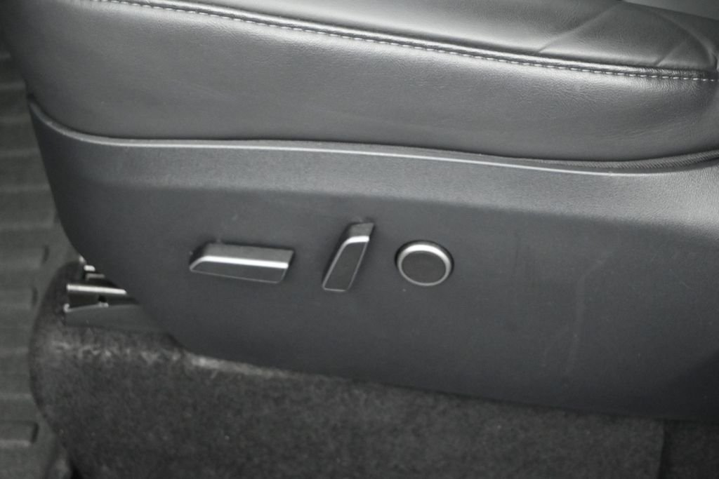 Used 2023 White Tesla Long Range image 8