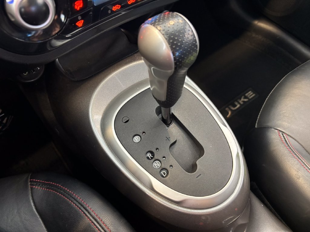 Used 2012 Sapphire Black Nissan SL image 23