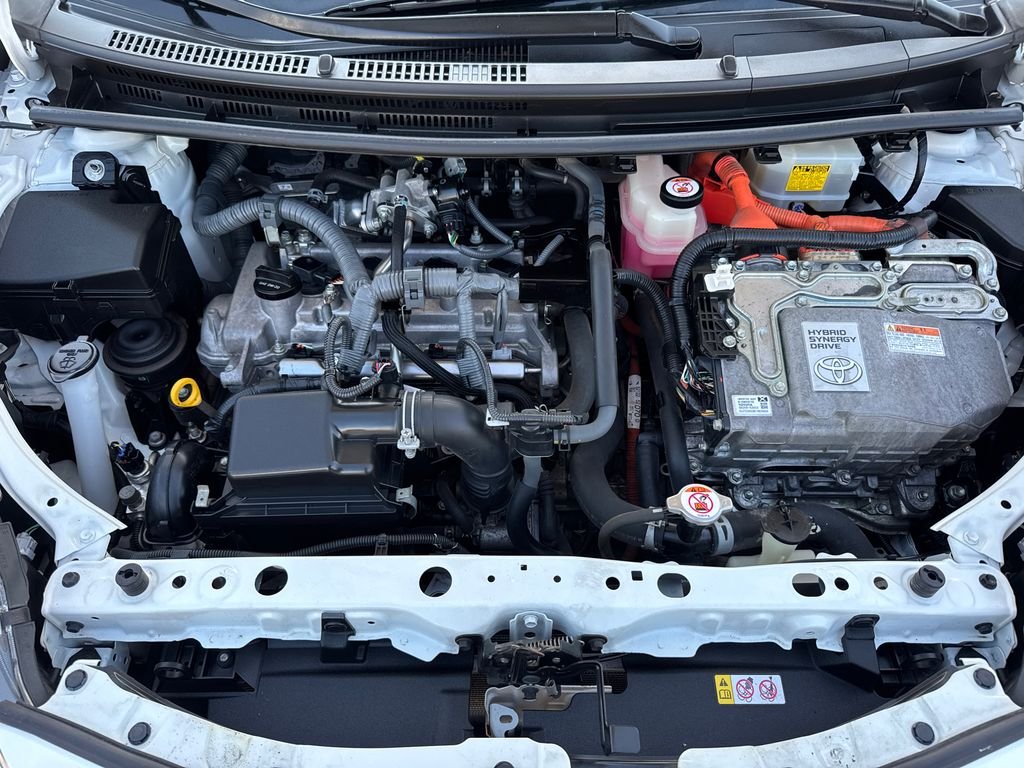 Used 2018  Toyota One image 8