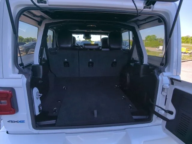 Used 2023 White Jeep High Altitude 4xe image 33