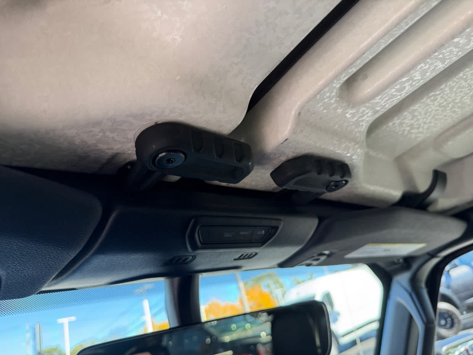 Used 2019 Black Jeep Sahara image 39