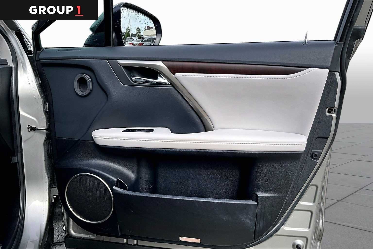Used 2021 Atomic Silver Lexus  image 20