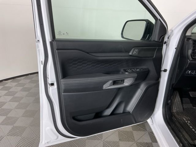 Used 2025 White Ford XLT image 7