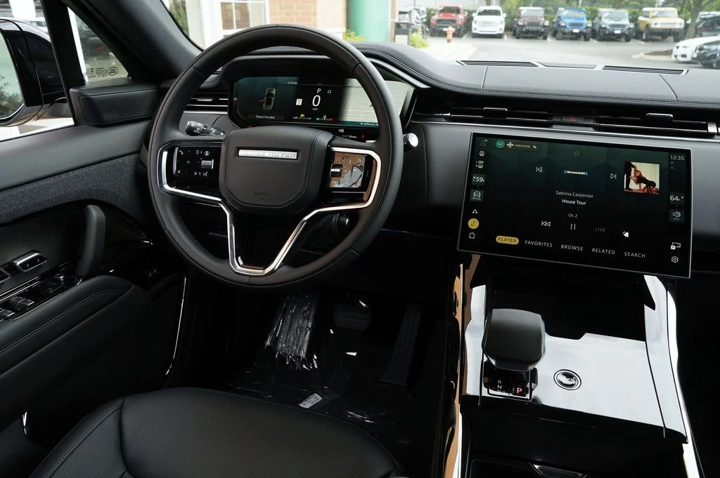 New 2026 Fuji White Land Rover SE image 16
