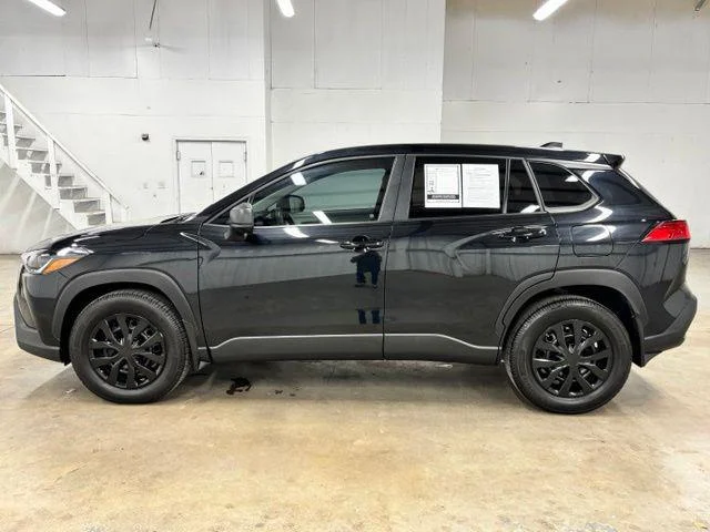 Used 2025 JET BLACK Toyota  image 4