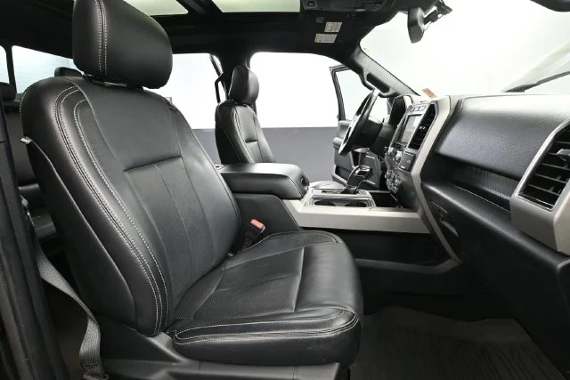 Used 2020 Black Ford Lariat image 41