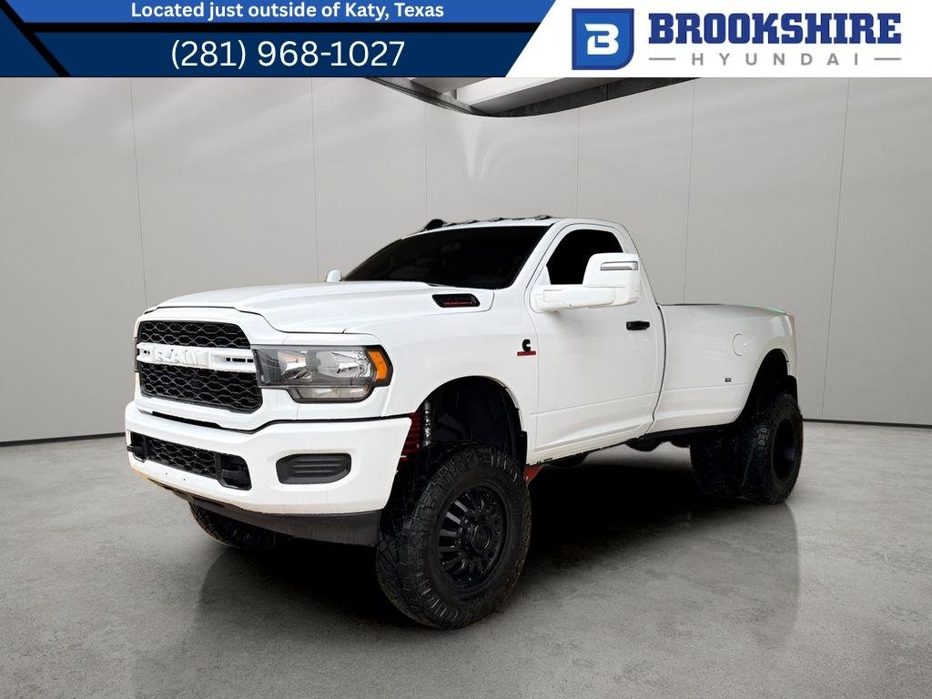 2023 RAM 3500 Tradesman 4X4 Regular cab's photo
