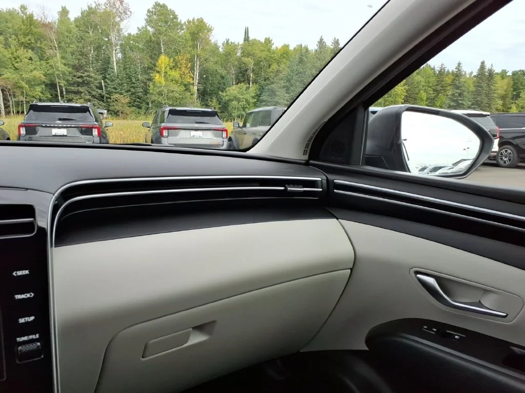 Used 2024 Shimmering Silver Hyundai SEL image 18