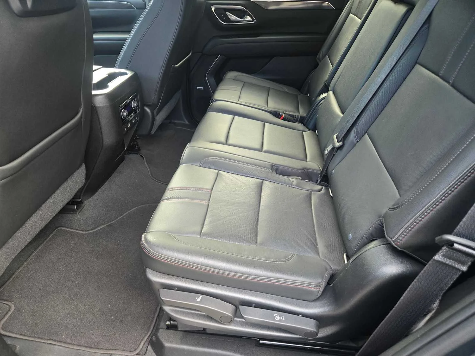 2021 Chevrolet Tahoe RST - Photo 14