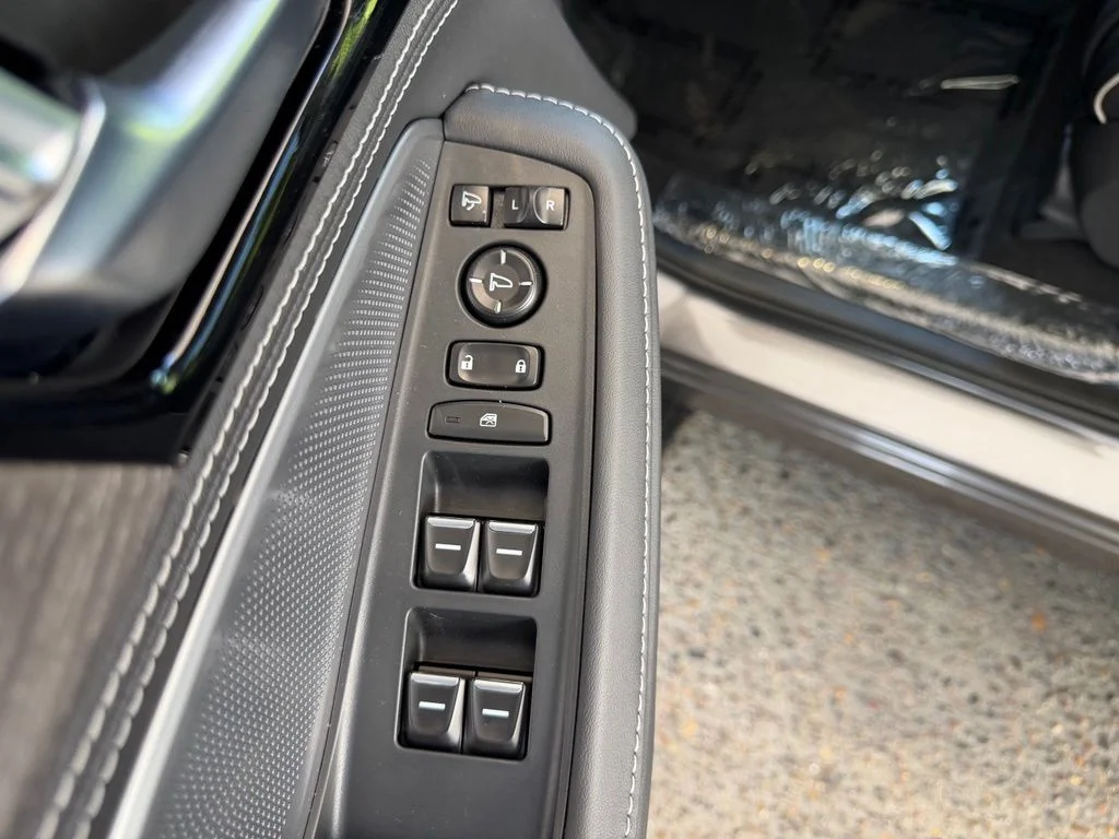New 2026 Liquid Carbon Metallic Acura Advance Package image 13