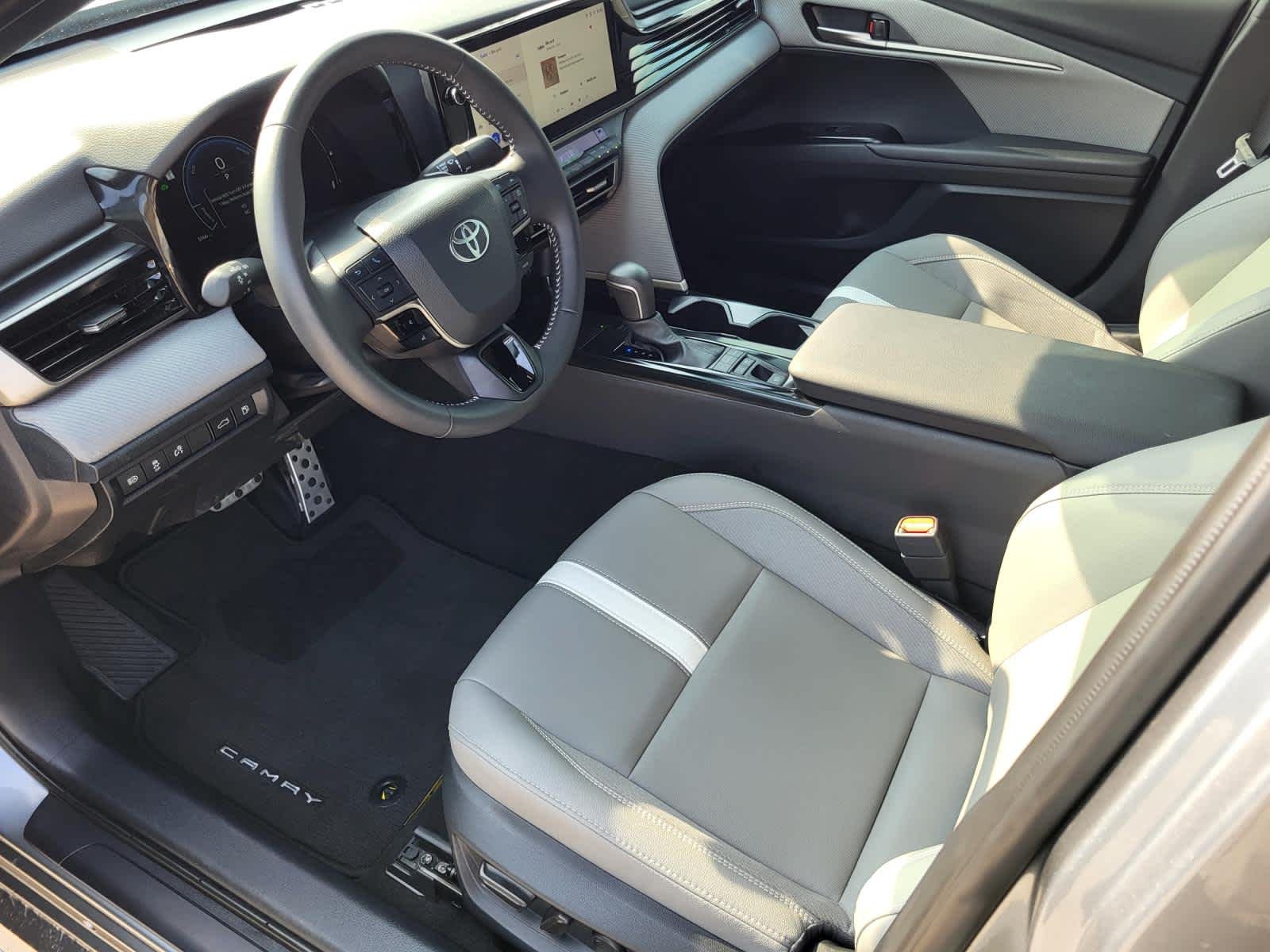 Used 2025 Heavy Metal Toyota SE image 14