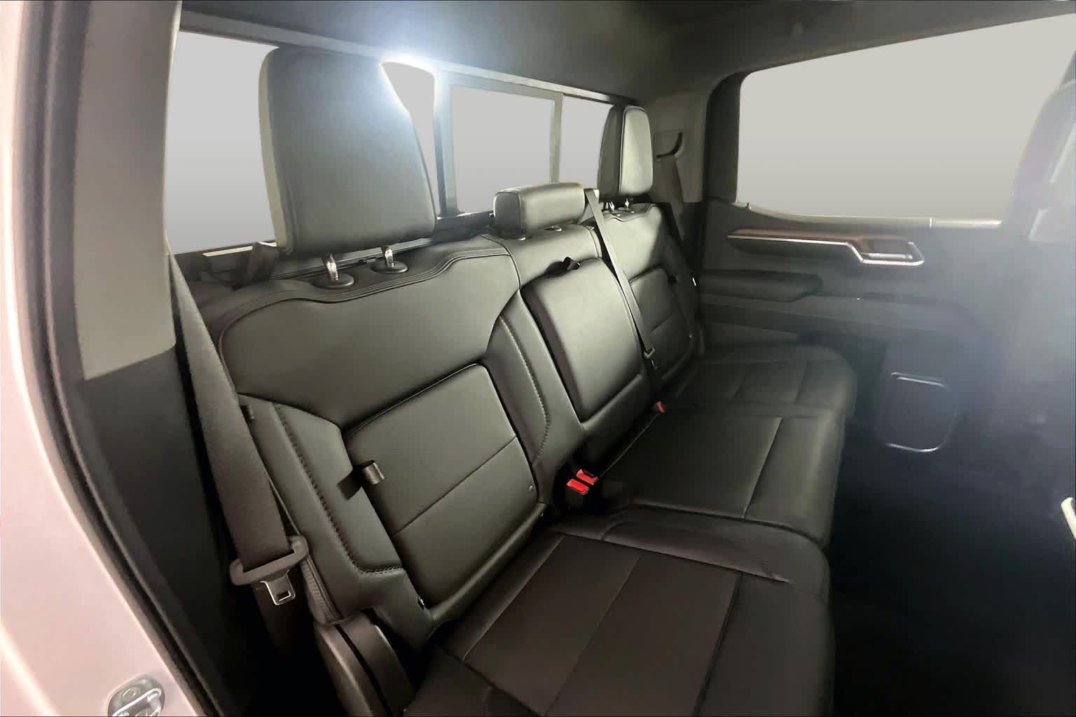 Used 2023 White Frost Tricoat GMC Denali image 20