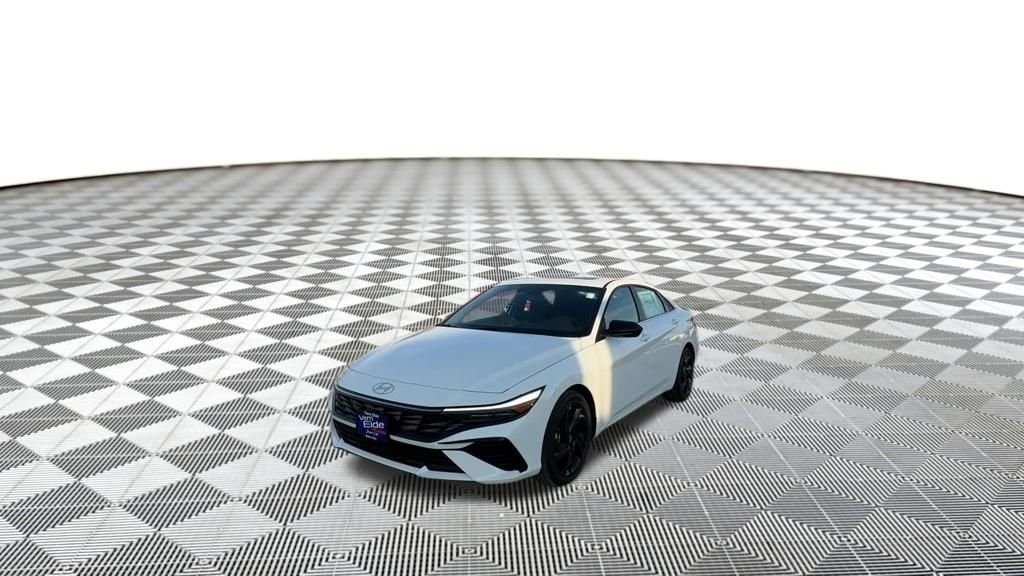 New 2026 White Hyundai SEL Sport image 31