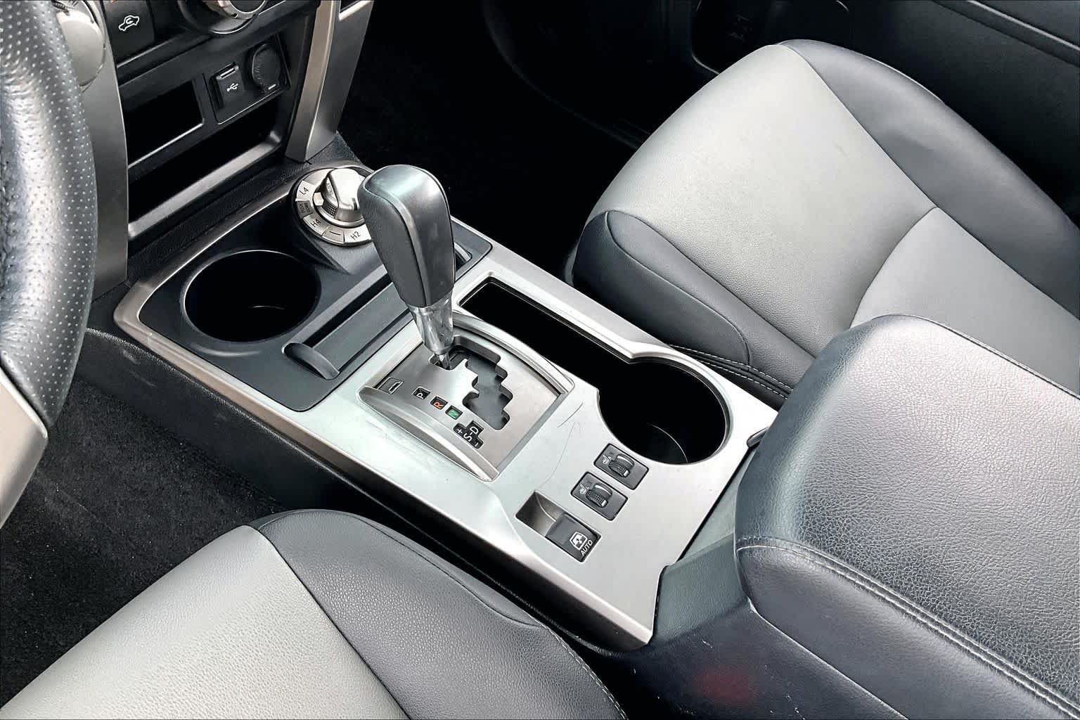 Used 2023 Magnetic Gray Metallic Toyota SR5 Premium image 17