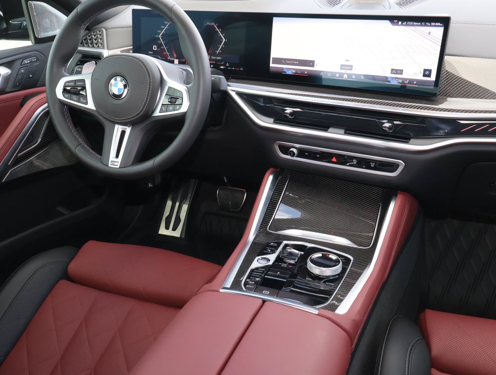 Used 2025 Black Sapphire Metallic BMW M60i image 10