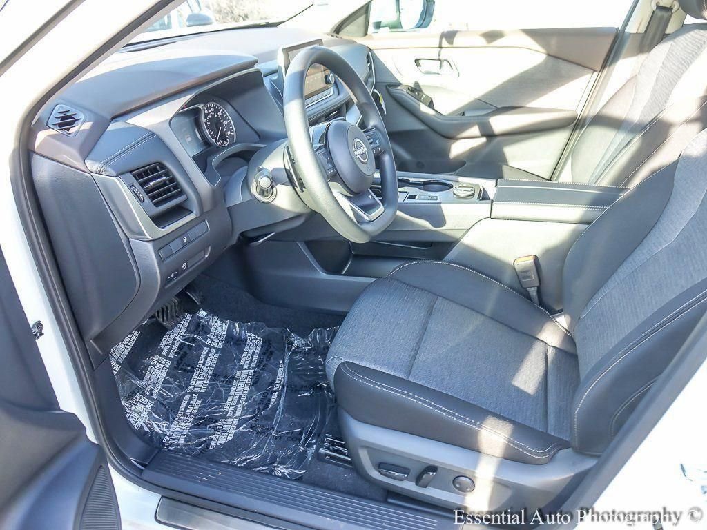 2023 NISSAN ROGUE - Image 8