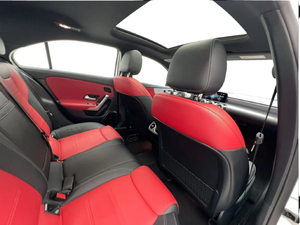 Used 2021 White Mercedes-Benz A 220 image 27