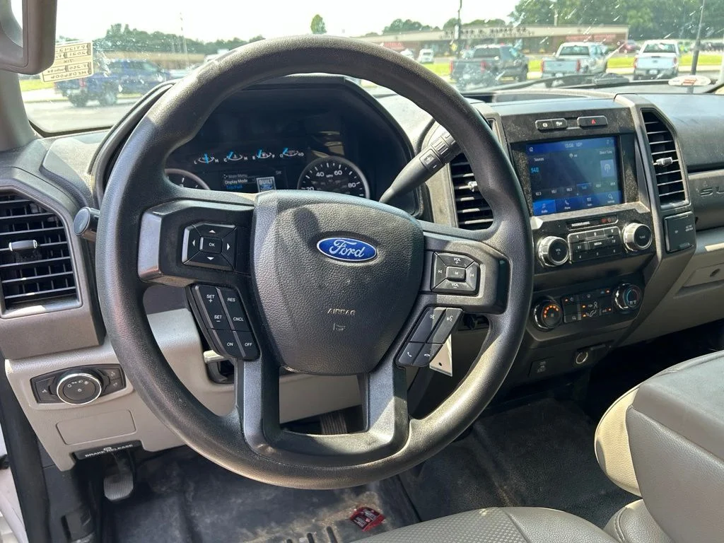 Used 2021 Oxford White Ford XL image 12