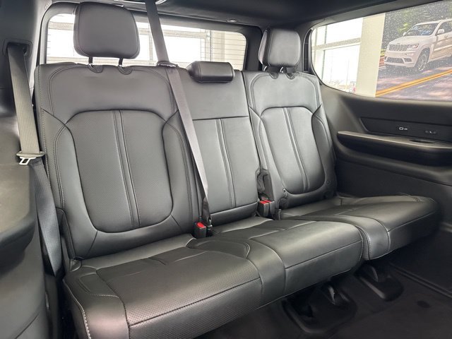 New 2026 High Gloss Black Exterior Paint Jeep Limited Altitude image 11