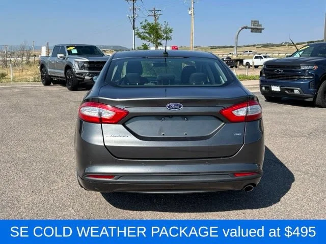 Used 2016 Gray Ford SE image 4