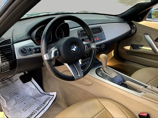 Used 2004 Blue BMW 2.5i image 17