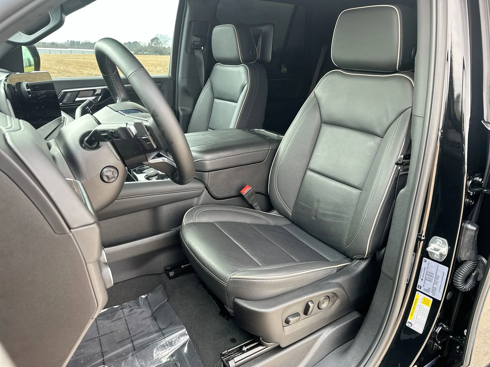 Used 2025 Black Chevrolet Premier image 11