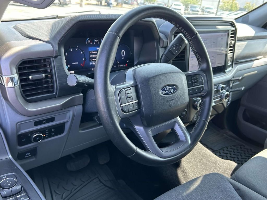 Used 2025 White Ford XLT image 14