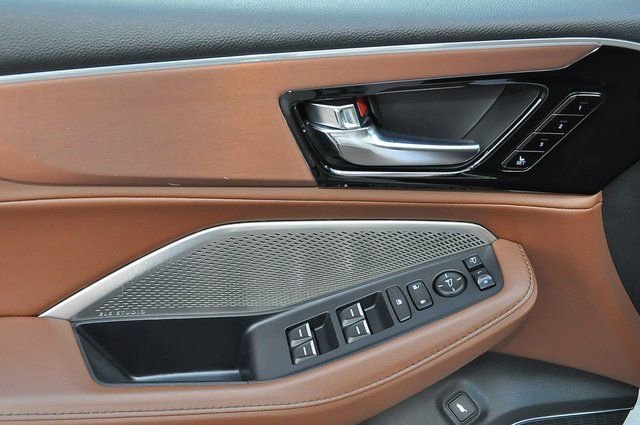 Used 2023 White Acura w/Technology Package image 13