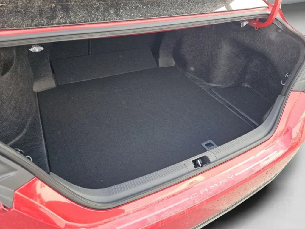 2025 Toyota Camry XLE - Photo 29