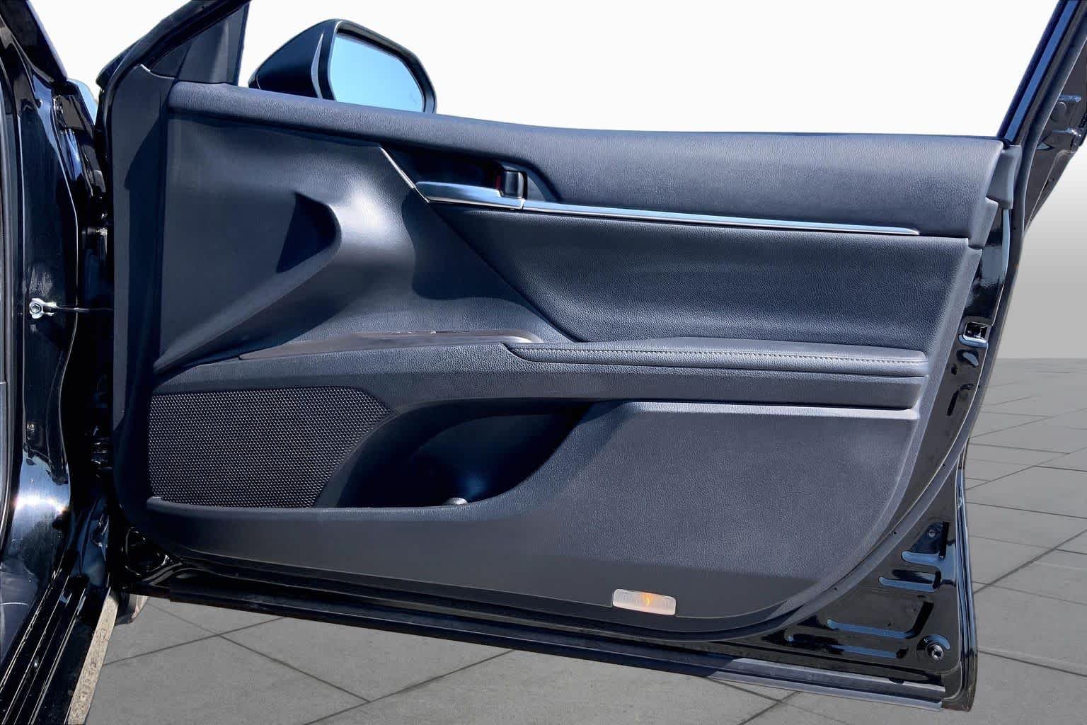 Used 2024 Midnight Black Metallic Toyota Hybrid XLE image 22