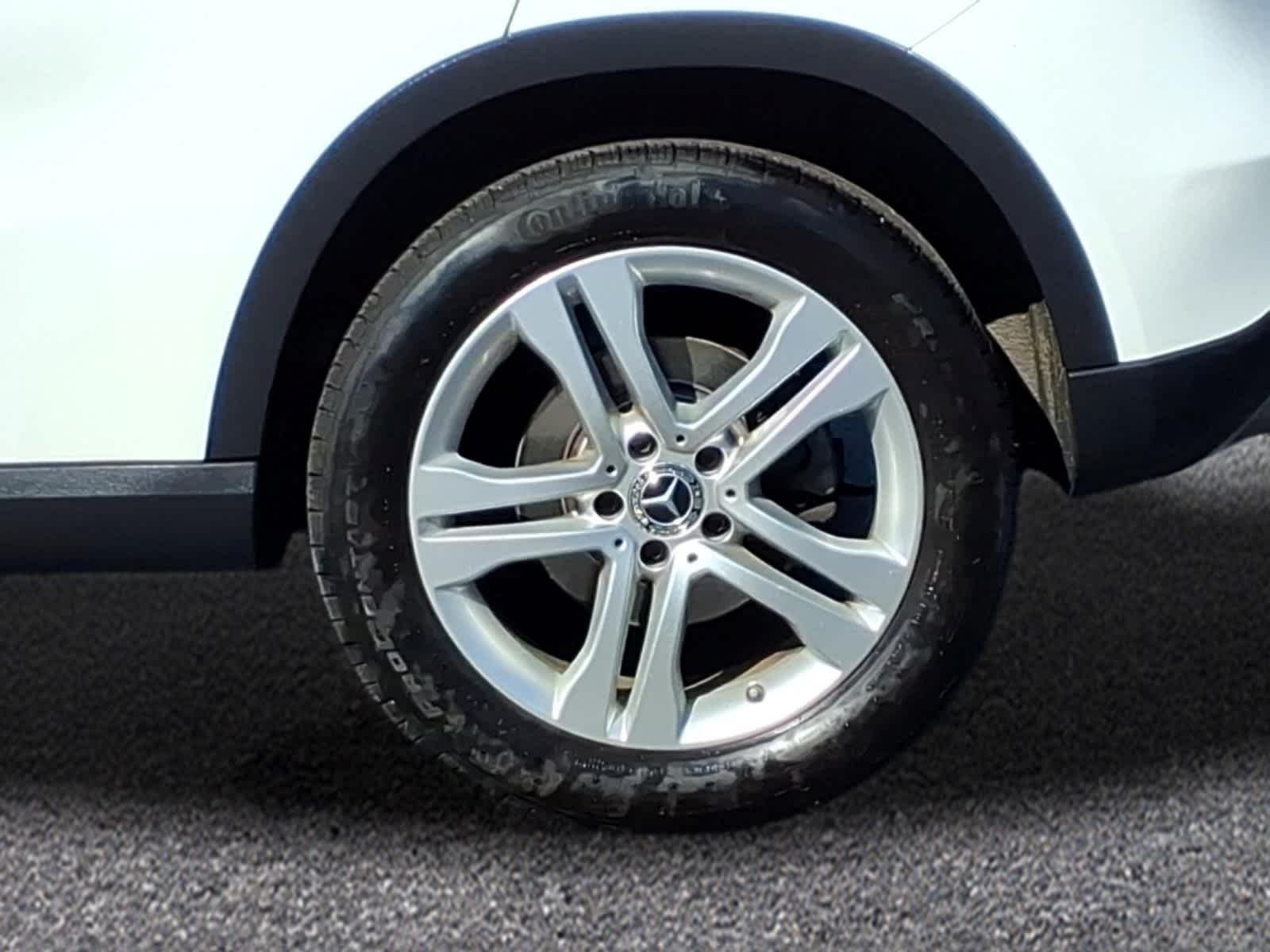 Used 2019 Polar White Mercedes-Benz GLA 250 image 3