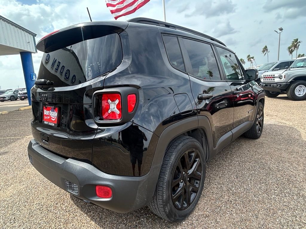 Used 2018 Black Jeep Latitude image 6