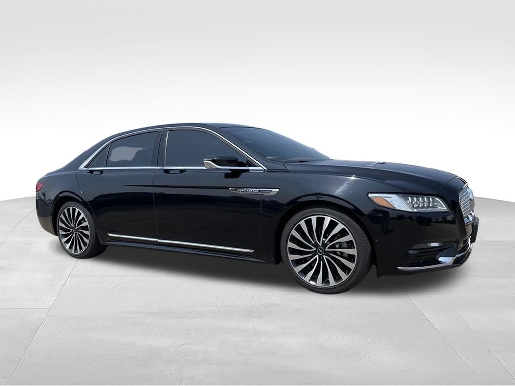 Used 2017 Black Lincoln Black Label image 2