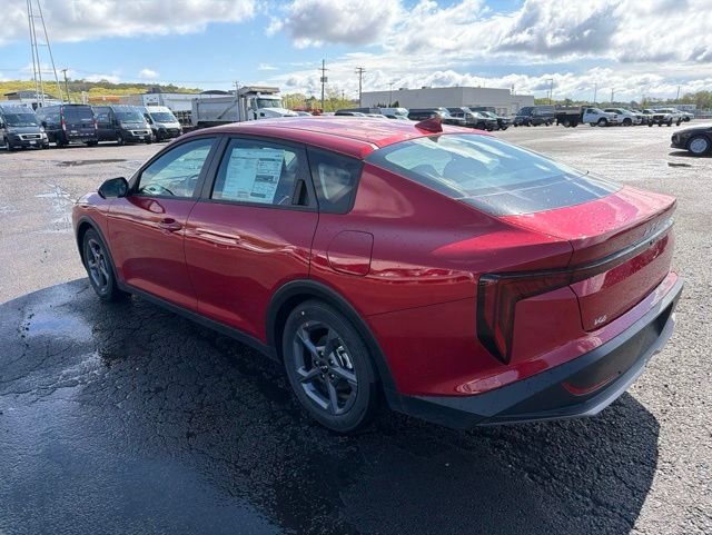 New 2026 Currant Red Kia LXS image 5