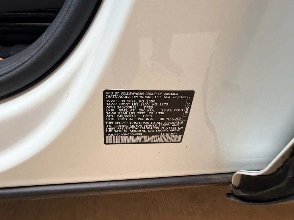 Used 2022  Volkswagen 2.0T SE image 30
