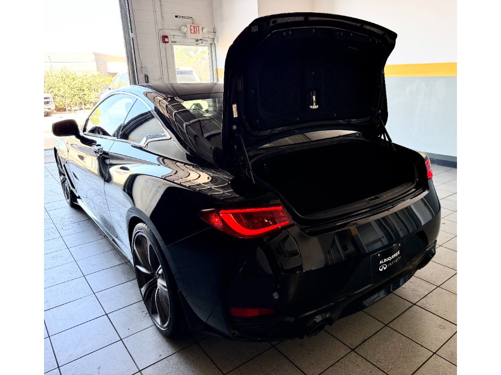 Used 2018 Black Obsidian INFINITI RED SPORT 400 image 10