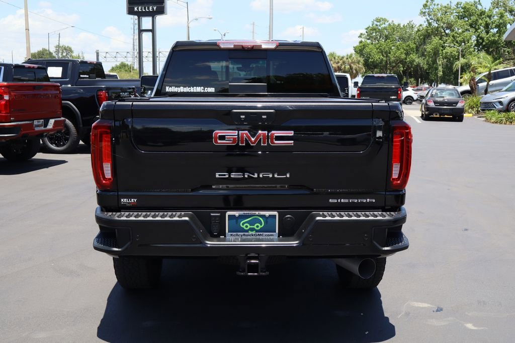 Used 2022 Ebony Twilight Metallic GMC Denali image 8