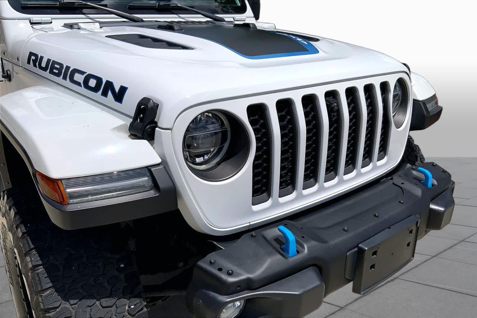Used 2021 Bright White Clearcoat Jeep Unlimited Rubicon image 32