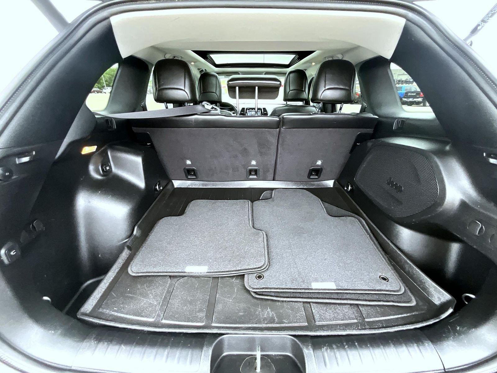 Used 2021 White Jeep Limited image 23