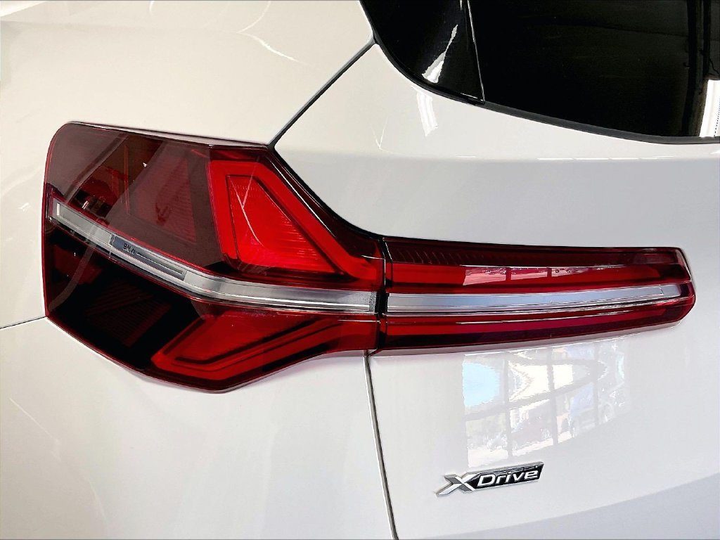 Used 2026 White BMW 30 xDrive image 33