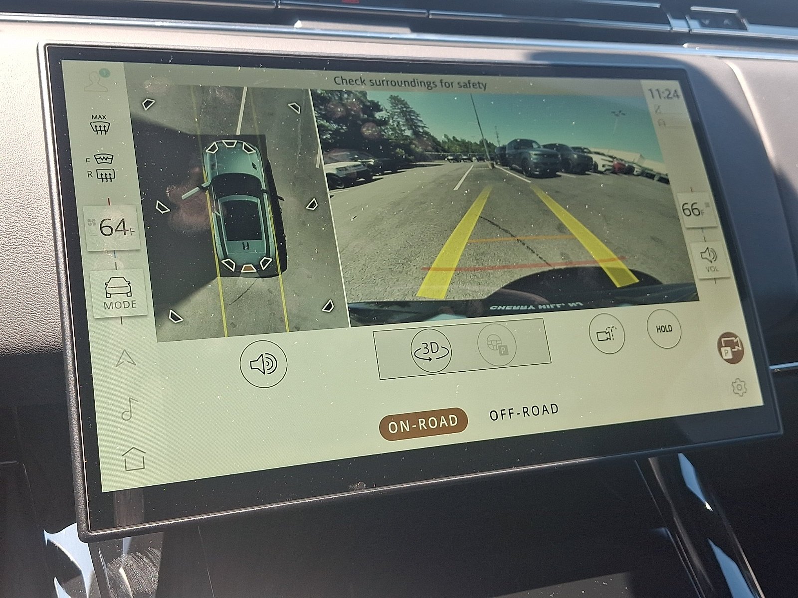 New 2026 Charente Grey Land Rover Dynamic SE image 11