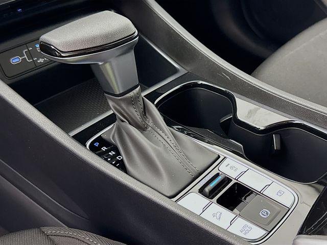 New 2026 Green Hyundai SEL FWD image 26