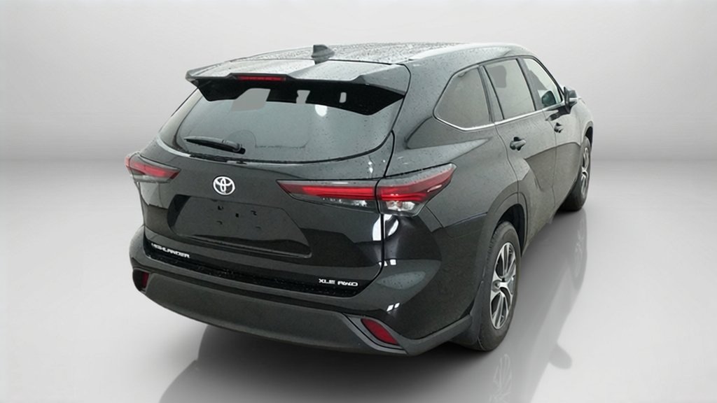 New 2026 Midnight Black Metallic Toyota XLE image 11