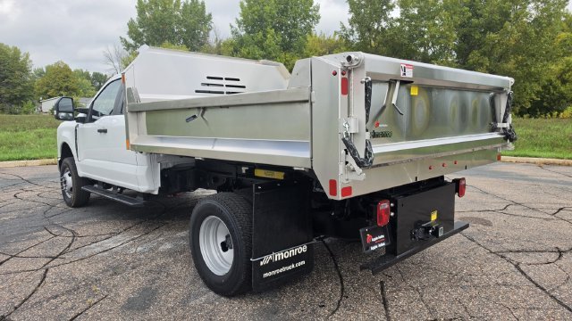 New 2026 Oxford White Ford XL image 5