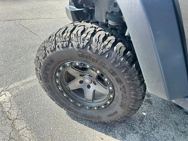 Used 2015 Black Jeep Unlimited Rubicon image 22