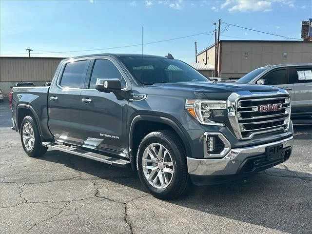 Used 2021 Blue GMC SLT image 2