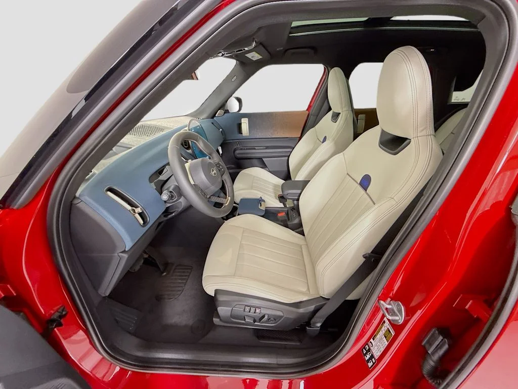 New 2027 Chili Red II MINI Iconic image 19