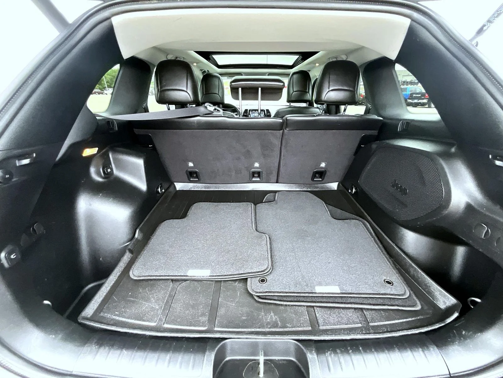 Used 2021 White Jeep Limited image 23