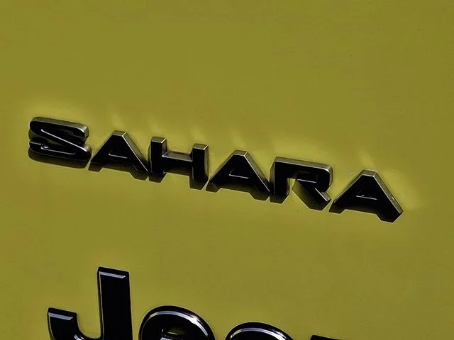 Used 2023 Yellow Jeep Sahara image 21