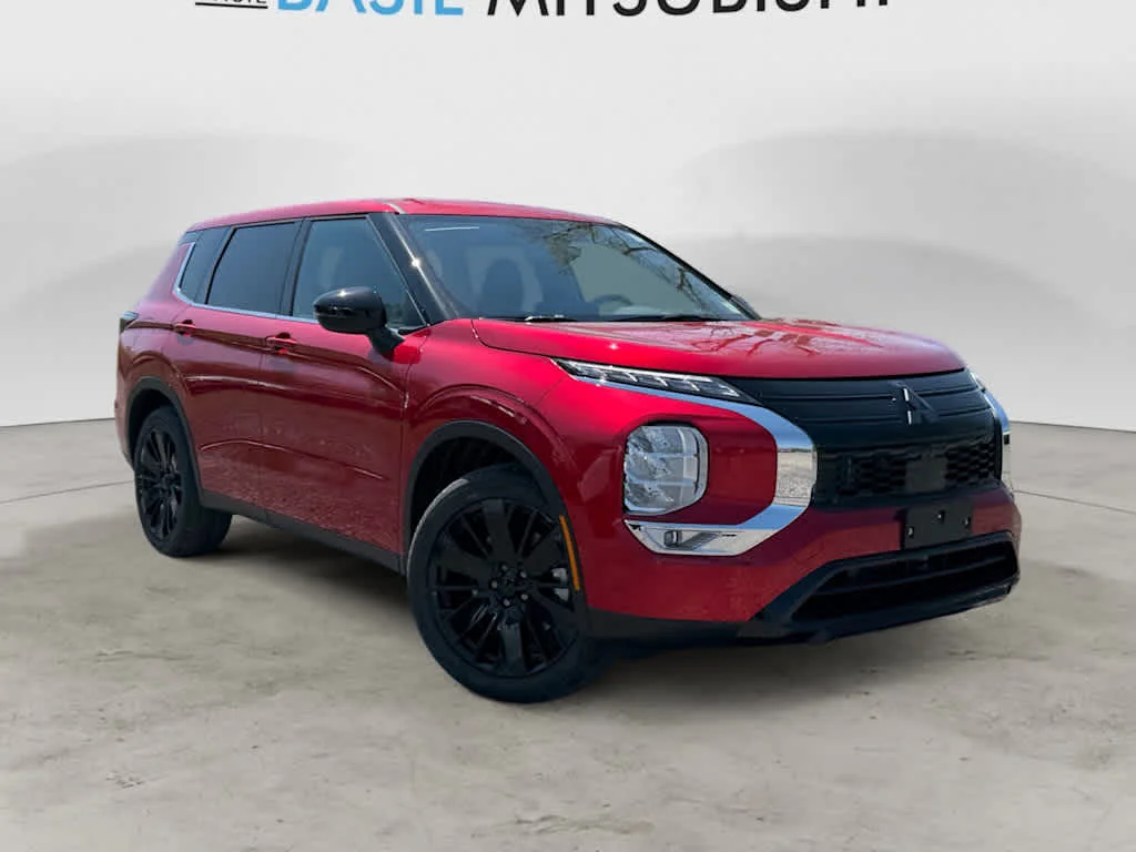 2026 Mitsubishi Outlander LE S-AWC's photo